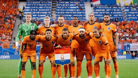 曼城1-0切尔西胜蓝军，热苏斯折射入球助蓝月亮全得三分